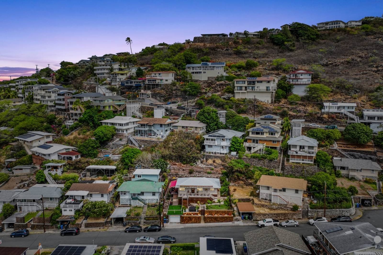 Single Family 3BR 2BA - 1358 Makaikoa St, Honolulu, HI