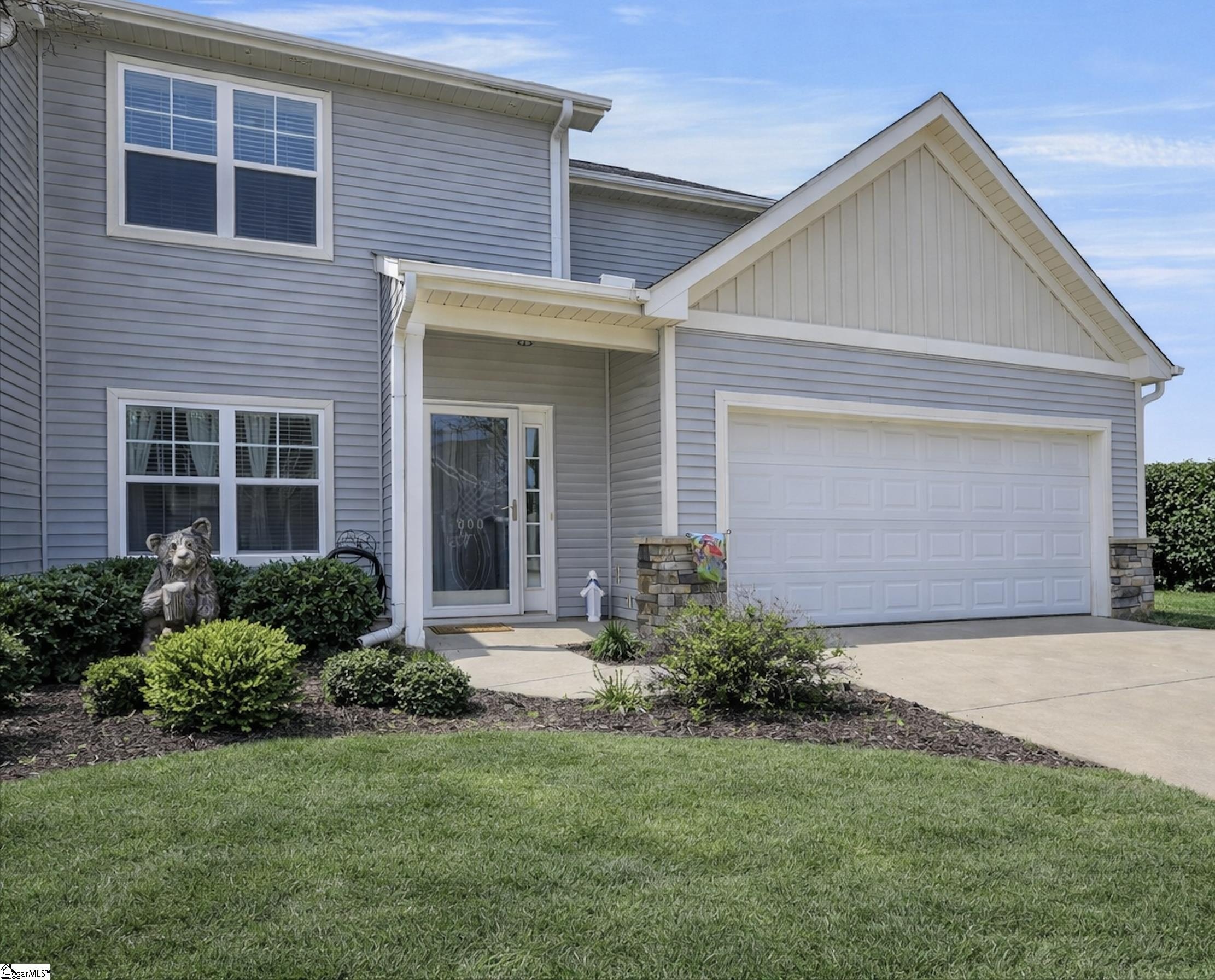 Single Family 3BR 3BA - 800 Stonebriar Street, Simpsonville, SC