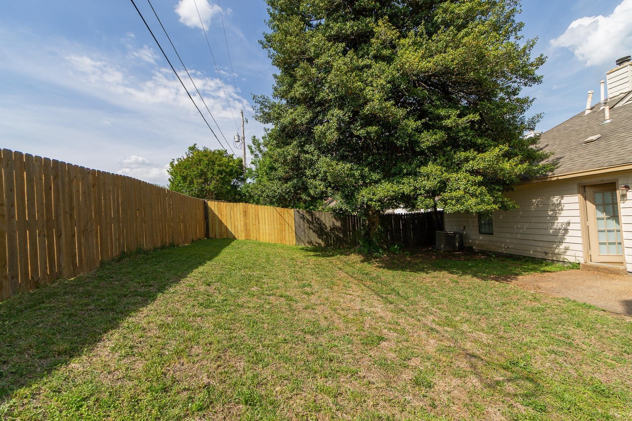 Other 3BR 2BA - 2799 MARYLAND Cir E, Memphis, TN