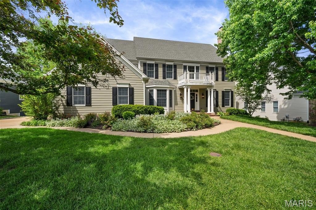 Single Family 6BR 6BA - 7 Flynn Forest Lane, Glendale, MO