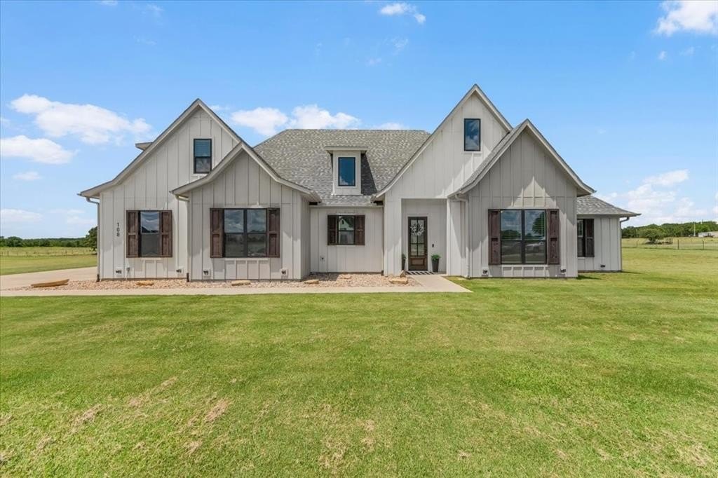 Single Family 5BR 4BA - 108 Stafford Trail, Weatherford, TX