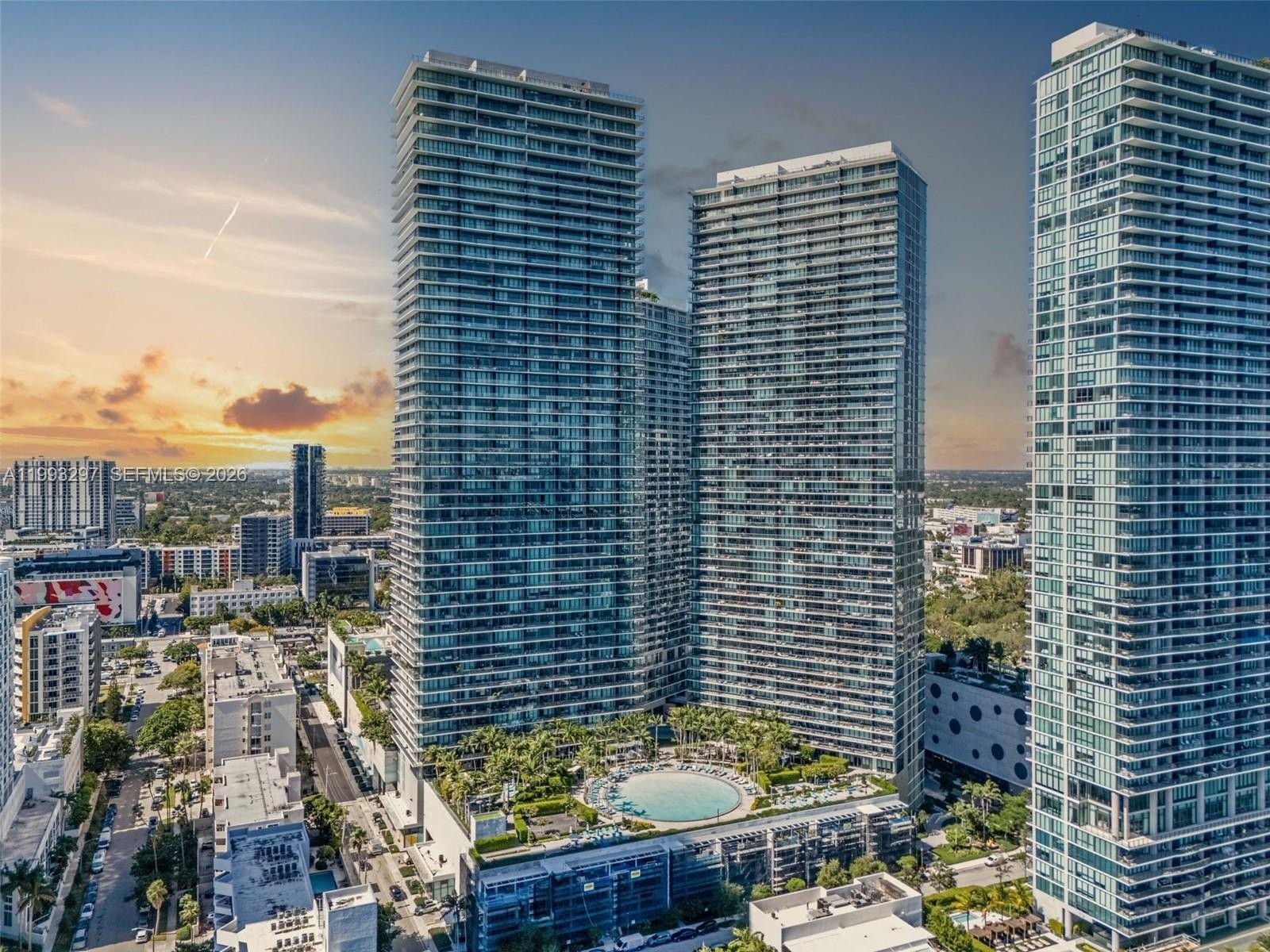 Condo 2BR 3BA - 650 NE 32nd St, Miami, FL
