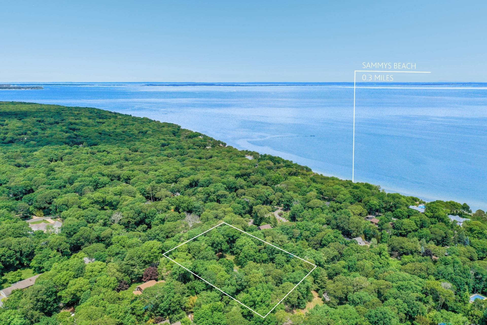Single Family 2BR 1BA - 9 Deer Lane, East Hampton, NY