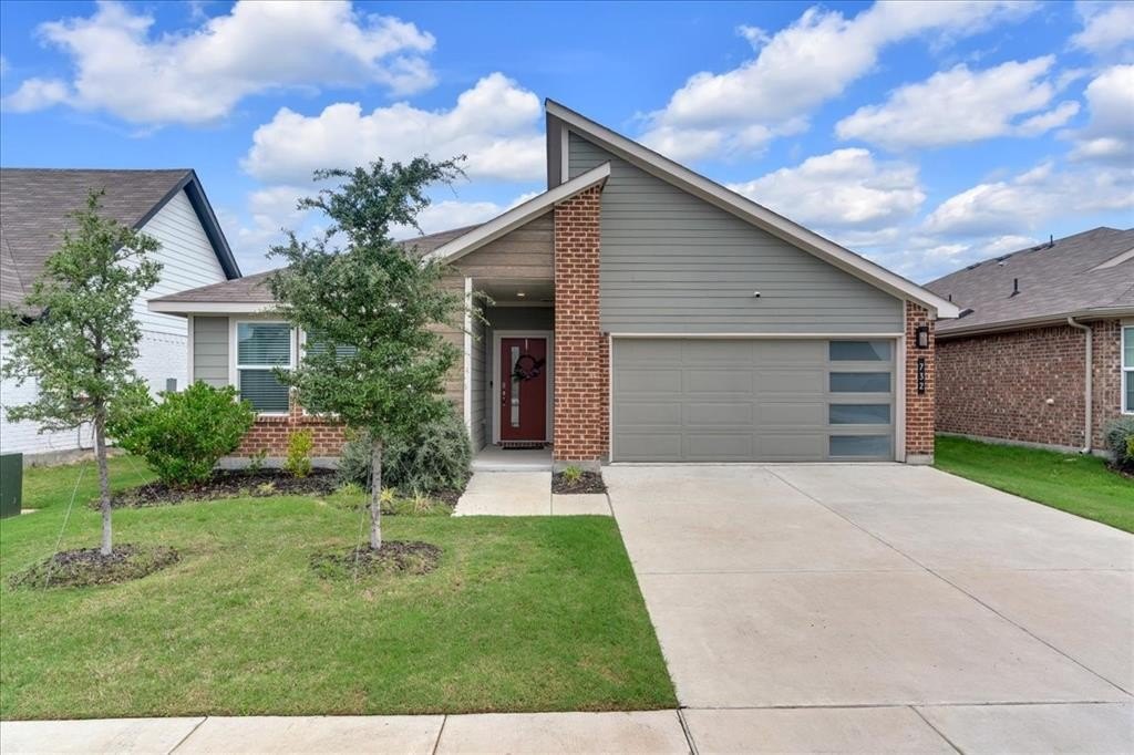 Single Family 4BR 2BA - 732 Trinity Park Trail, Alvarado, TX
