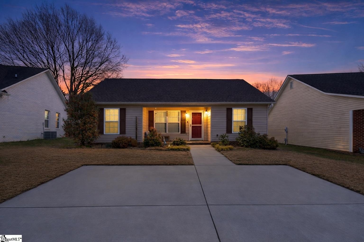 Single Family 3BR 2BA - 345 Bishop Hicks Court, Inman, SC