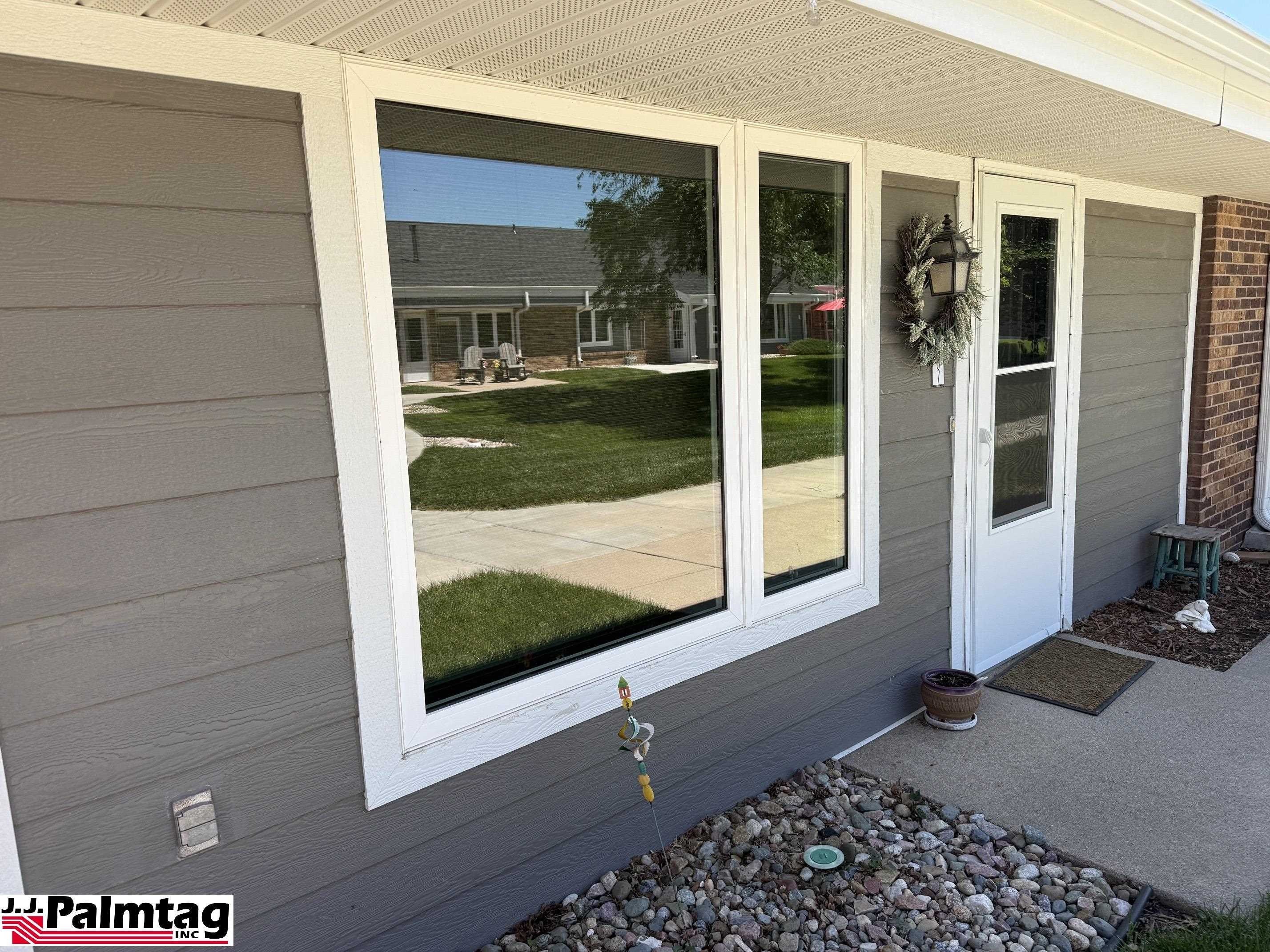 Single Family 2BR 2BA - 1824 14th Avenue, Nebraska City, NE