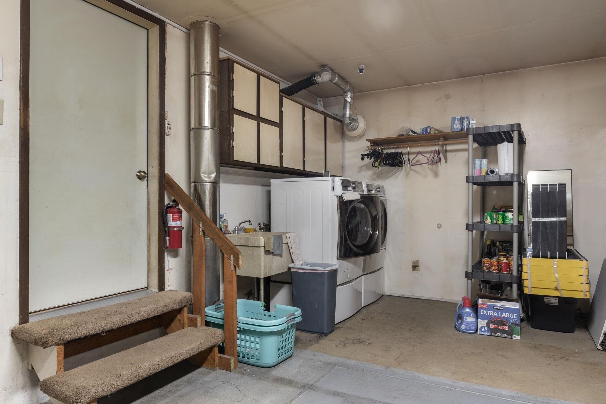 Single Family 3BR 2BA - 891 RIDGE LOOP ROAD, North Pole, AK