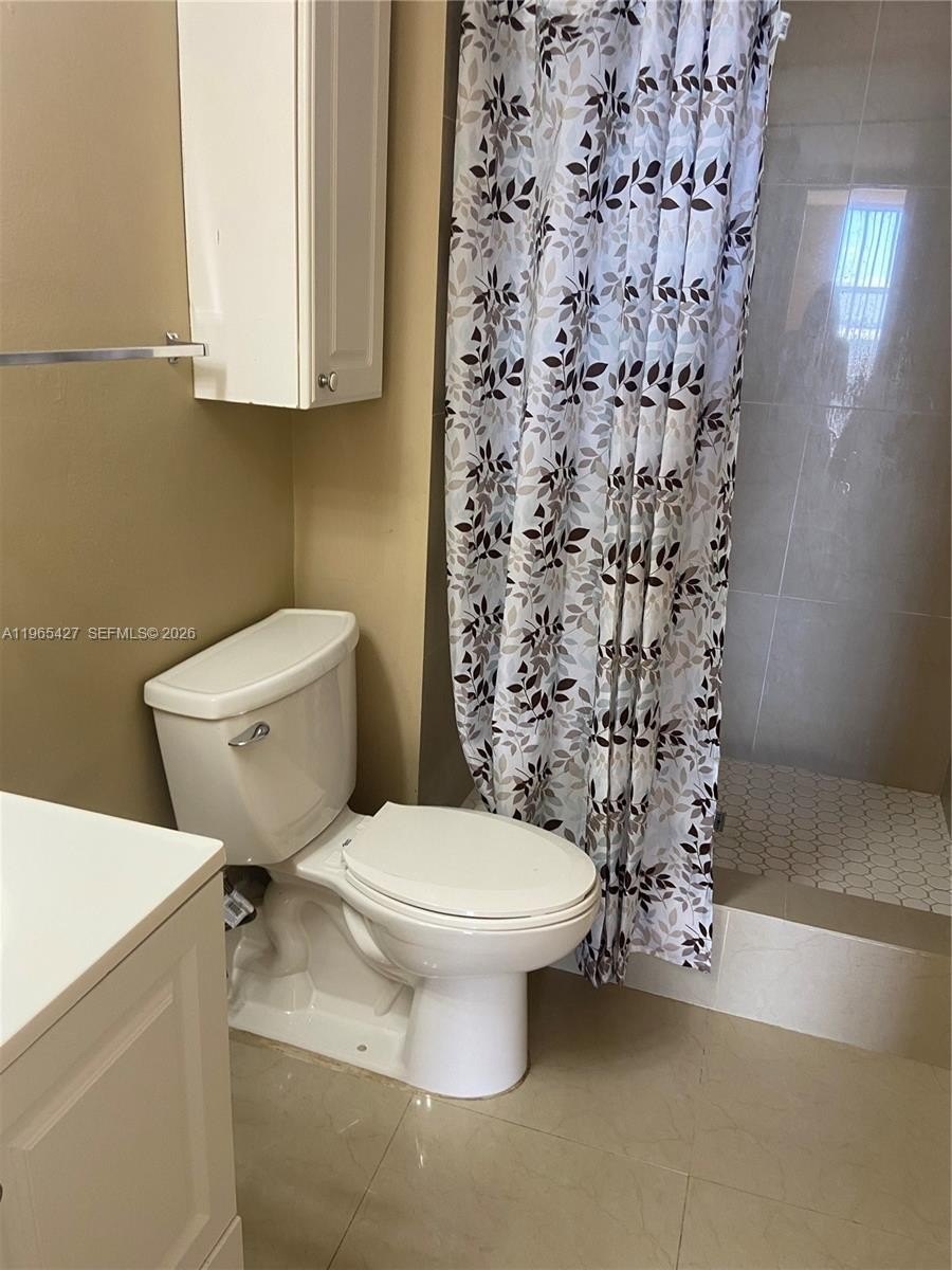 Condo 2BR 2BA - 13499 Biscayne Blvd, North  Miami, FL