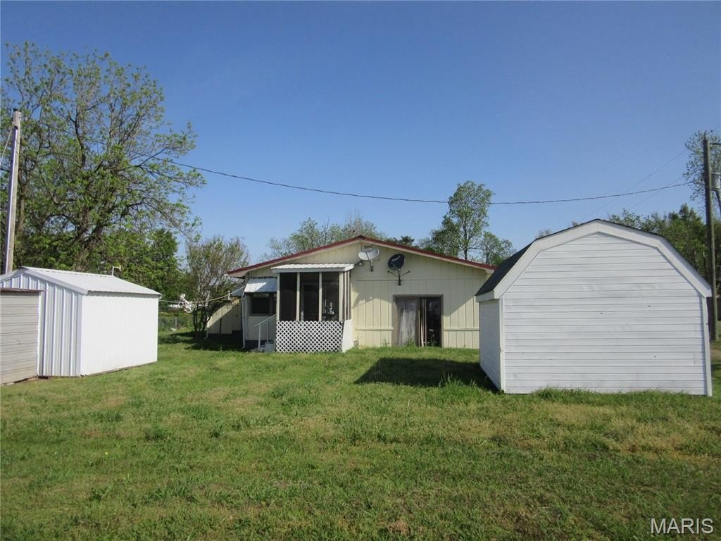 Single Family 2BR 2BA - 158 Connecticut Street, Qulin, MO