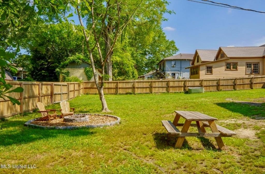 Single Family 3BR 2BA - 812 N. 7TH Ave., Laurel, MS