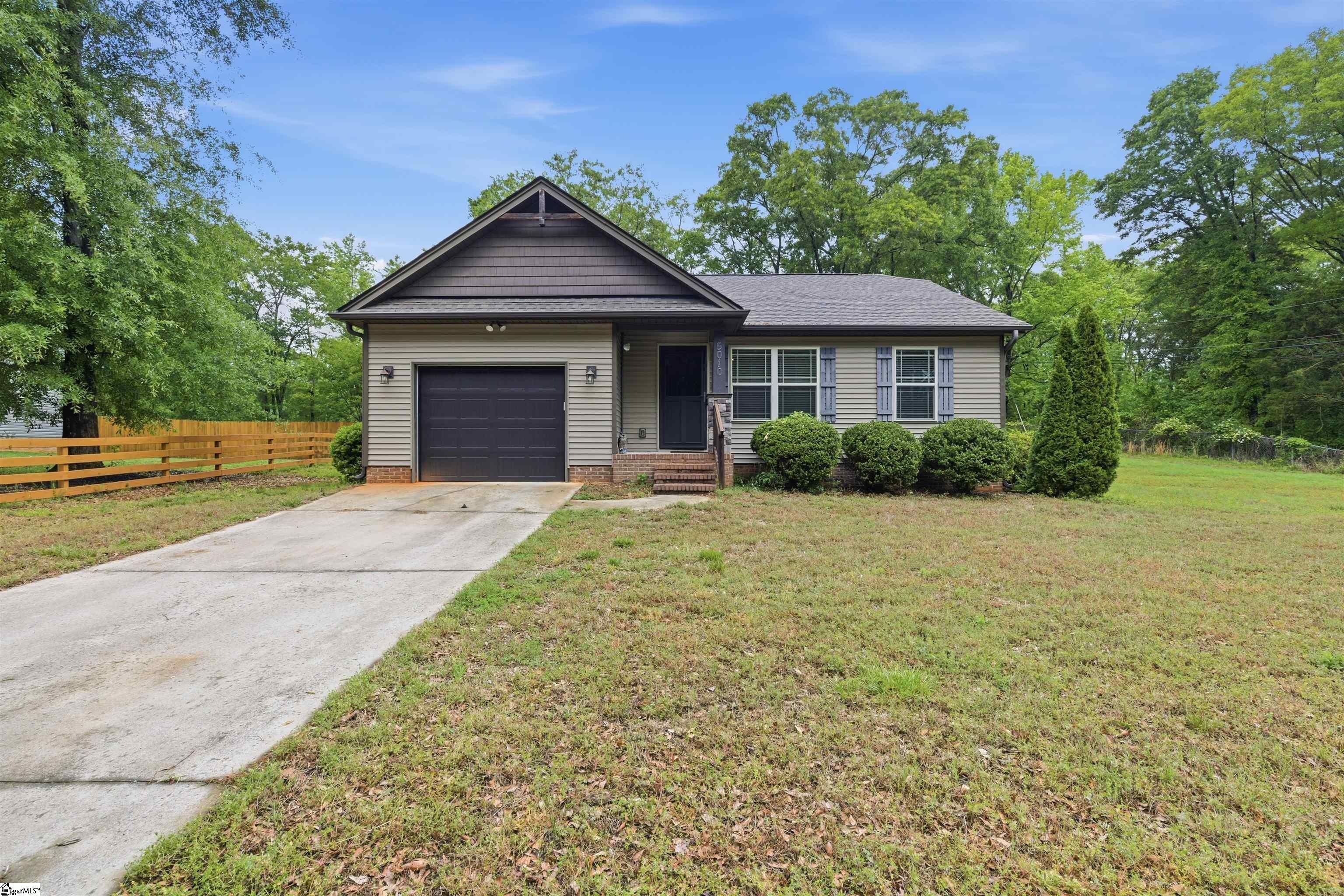Single Family 3BR 2BA - 5010 Bragg Road, Woodruff, SC