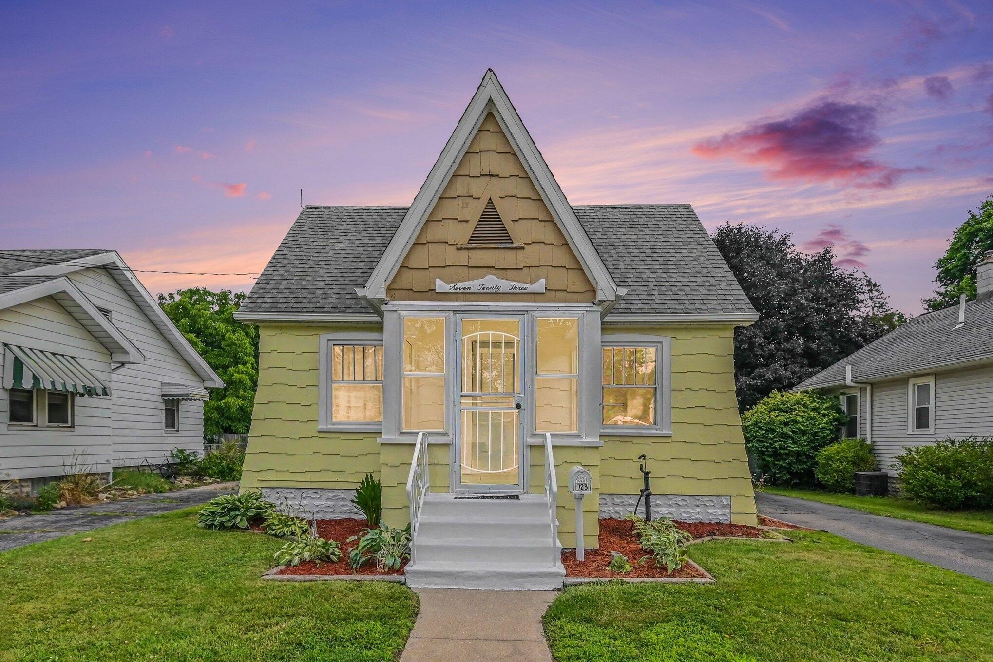 Other 3BR 2BA - 723 N Elm Avenue, Jackson, MI