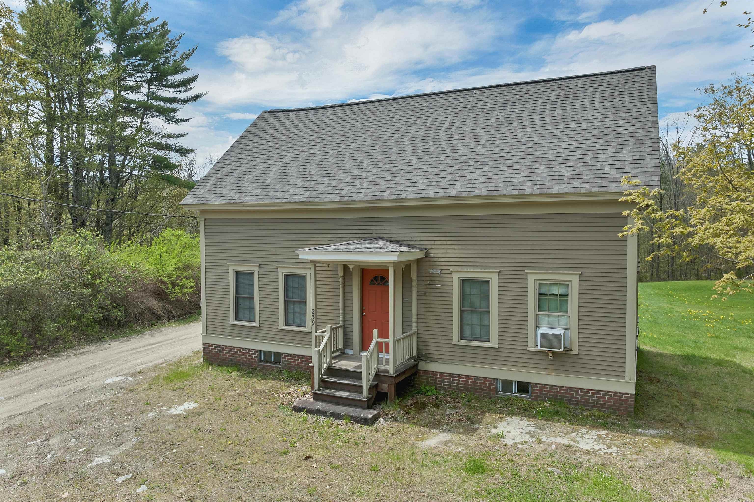Single Family 4BR 1BA - 239 Wentworth Road, Brookfield, NH