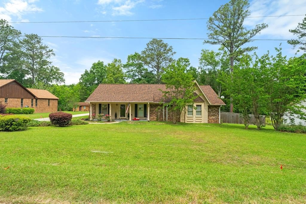 Single Family 4BR 3BA - 623 Cherry Ln, Laurel, MS
