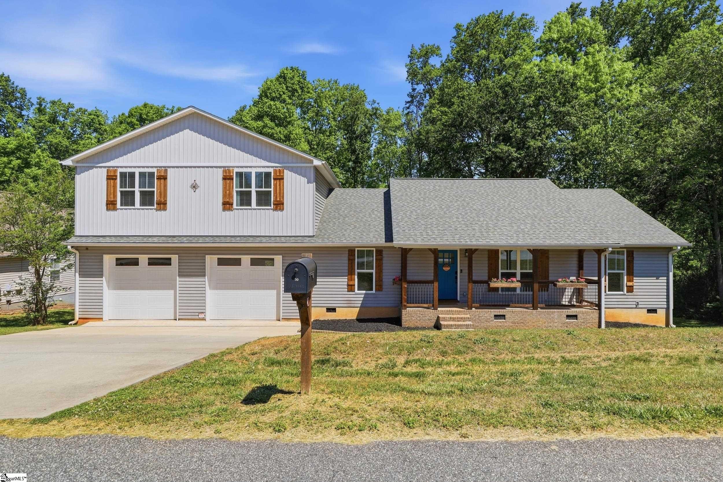 Single Family 5BR 3BA - 30 Lee Street, Lyman, SC