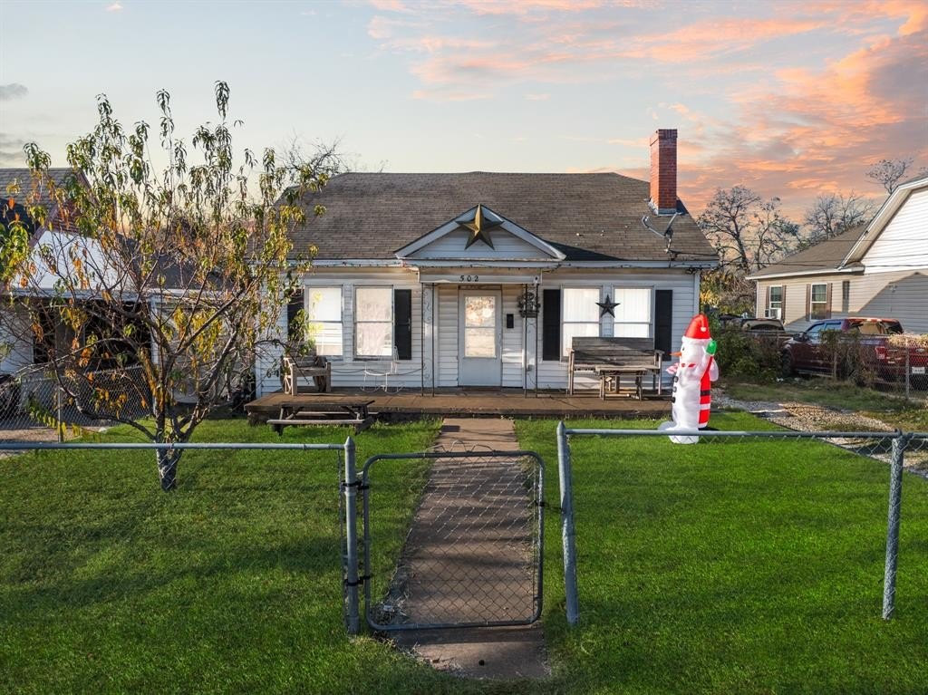 Single Family 3BR 2BA - 502 N 23rd Street, Waco, TX