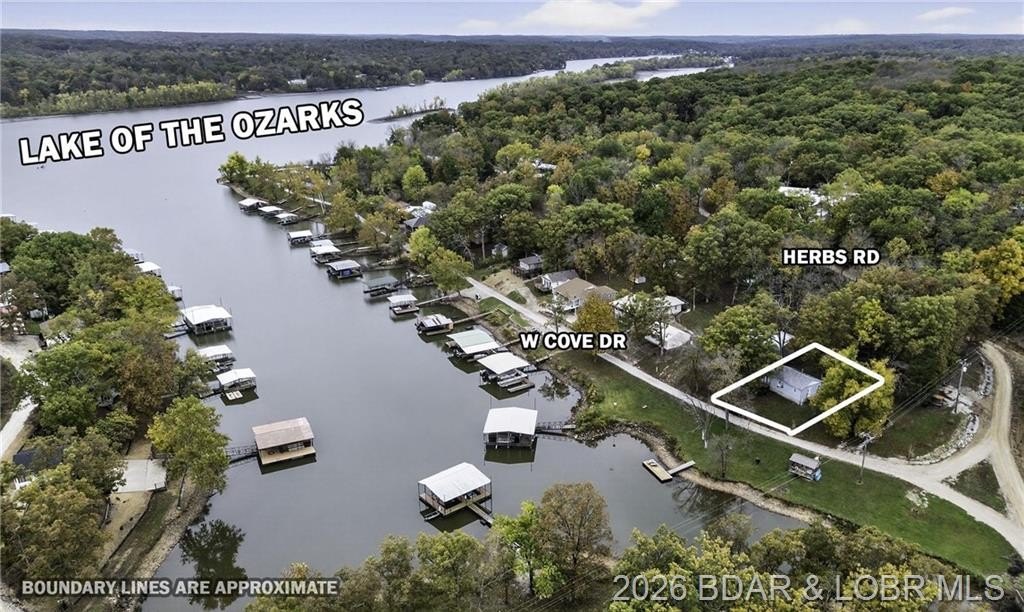 Single Family 2BR 1BA - 28329 W. Cove Drive, Lincoln, MO