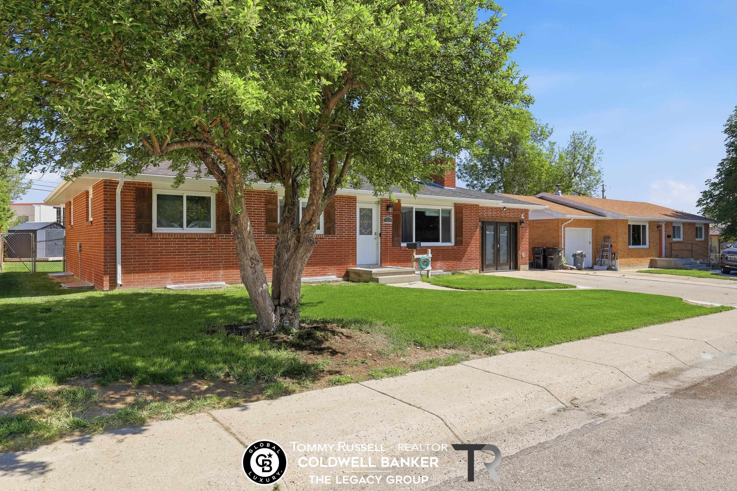 Single Family 5BR 2BA - 1520 W Odell, Casper, WY