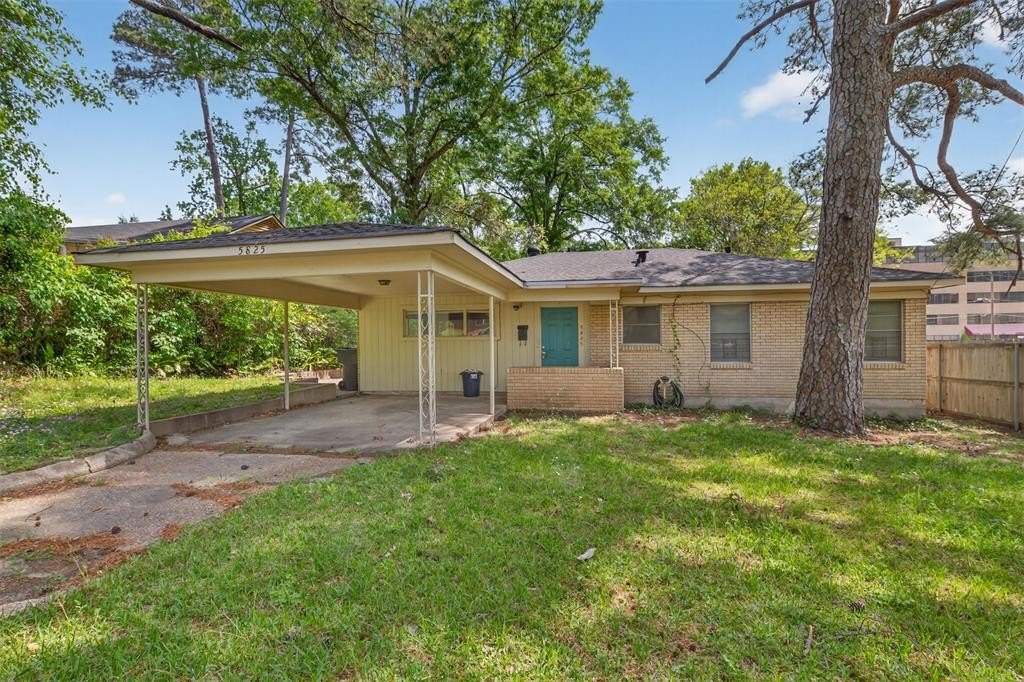 Single Family 3BR 2BA - 5825 Fairfield Avenue, Shreveport, LA