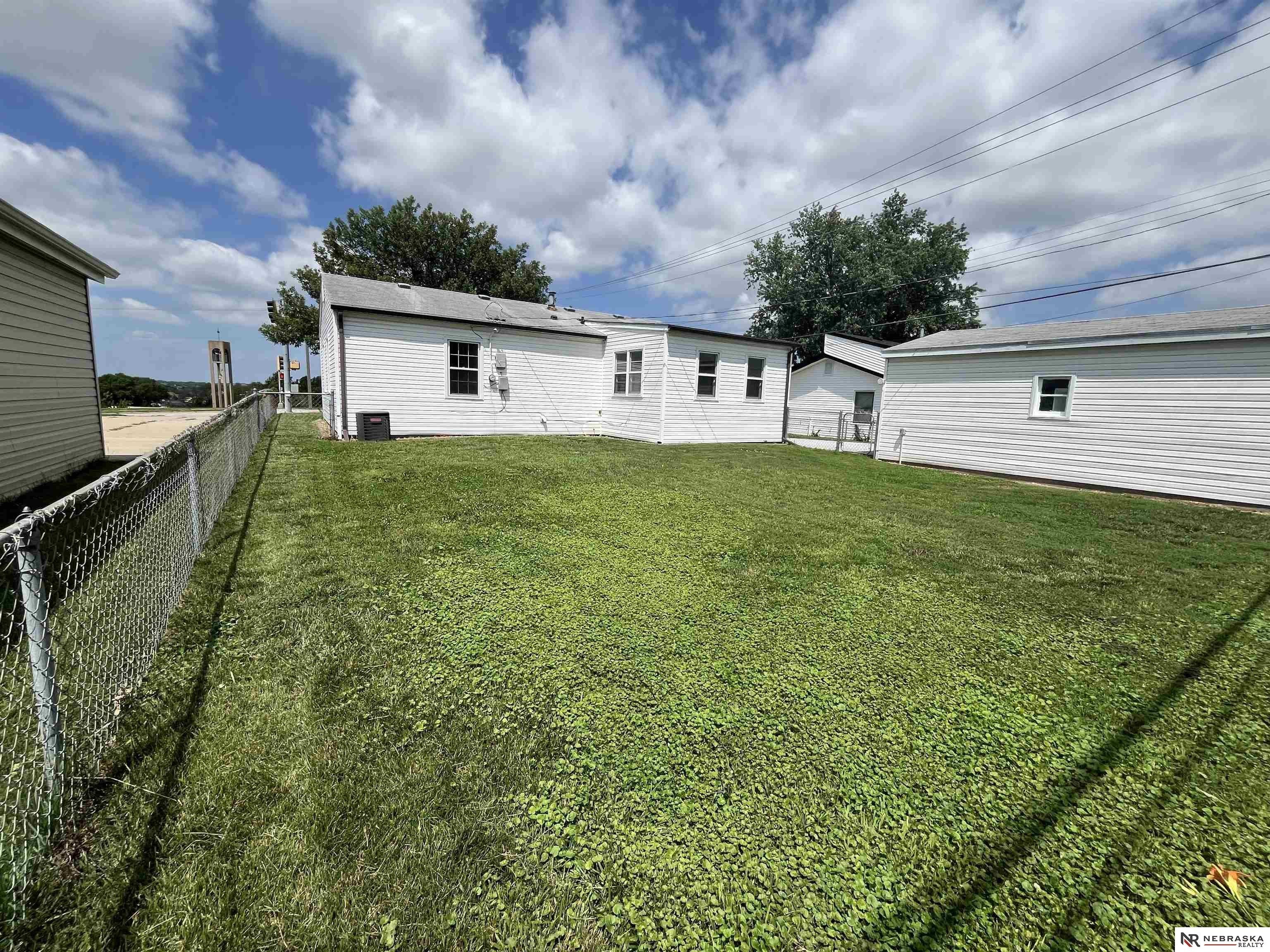 Single Family 3BR 1BA - 7623 S 42nd Street, Bellevue, NE