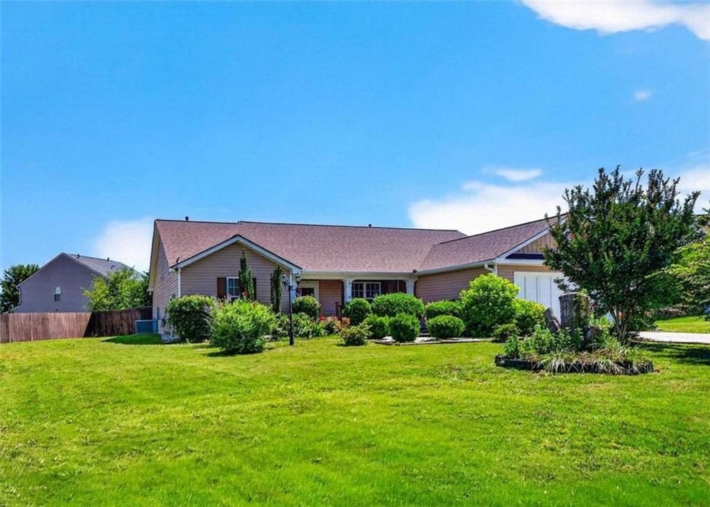 Single Family 3BR 3BA - 1312 Dianne Way, Winder, GA