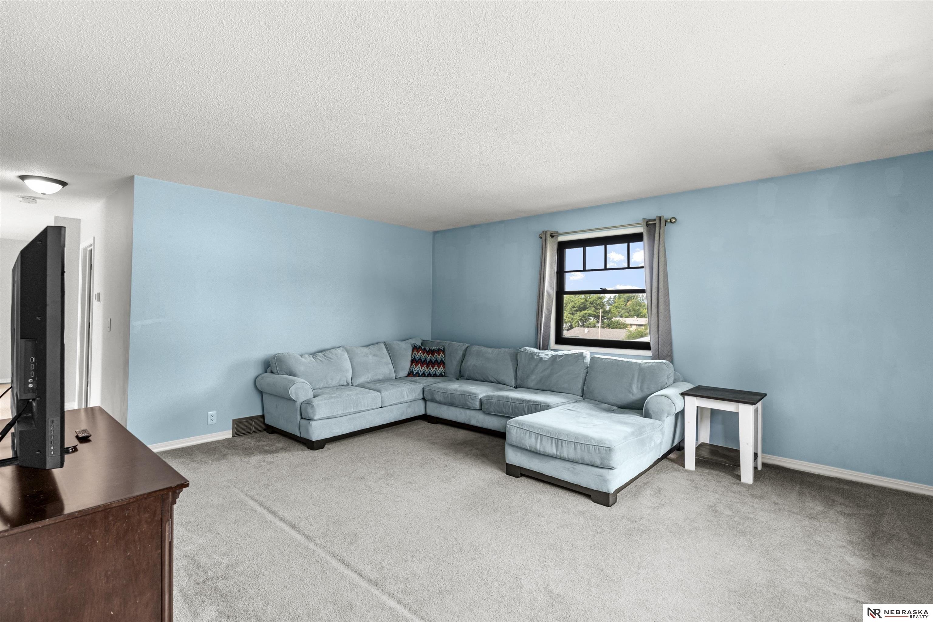 Single Family 3BR 2BA - 3111 Blue Ridge Drive, Bellevue, NE