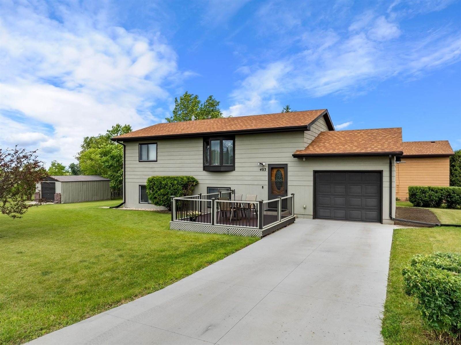 Single Family 4BR 2BA - 403 Pleasant Ave N, Surrey, ND