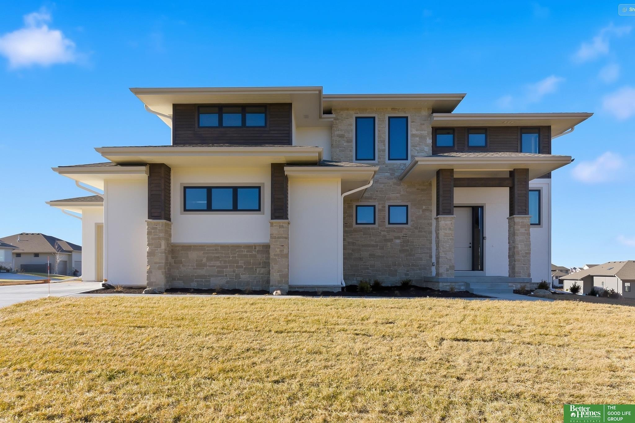 Single Family 4BR 4BA - 11616 S 115th Street, Papillion, NE