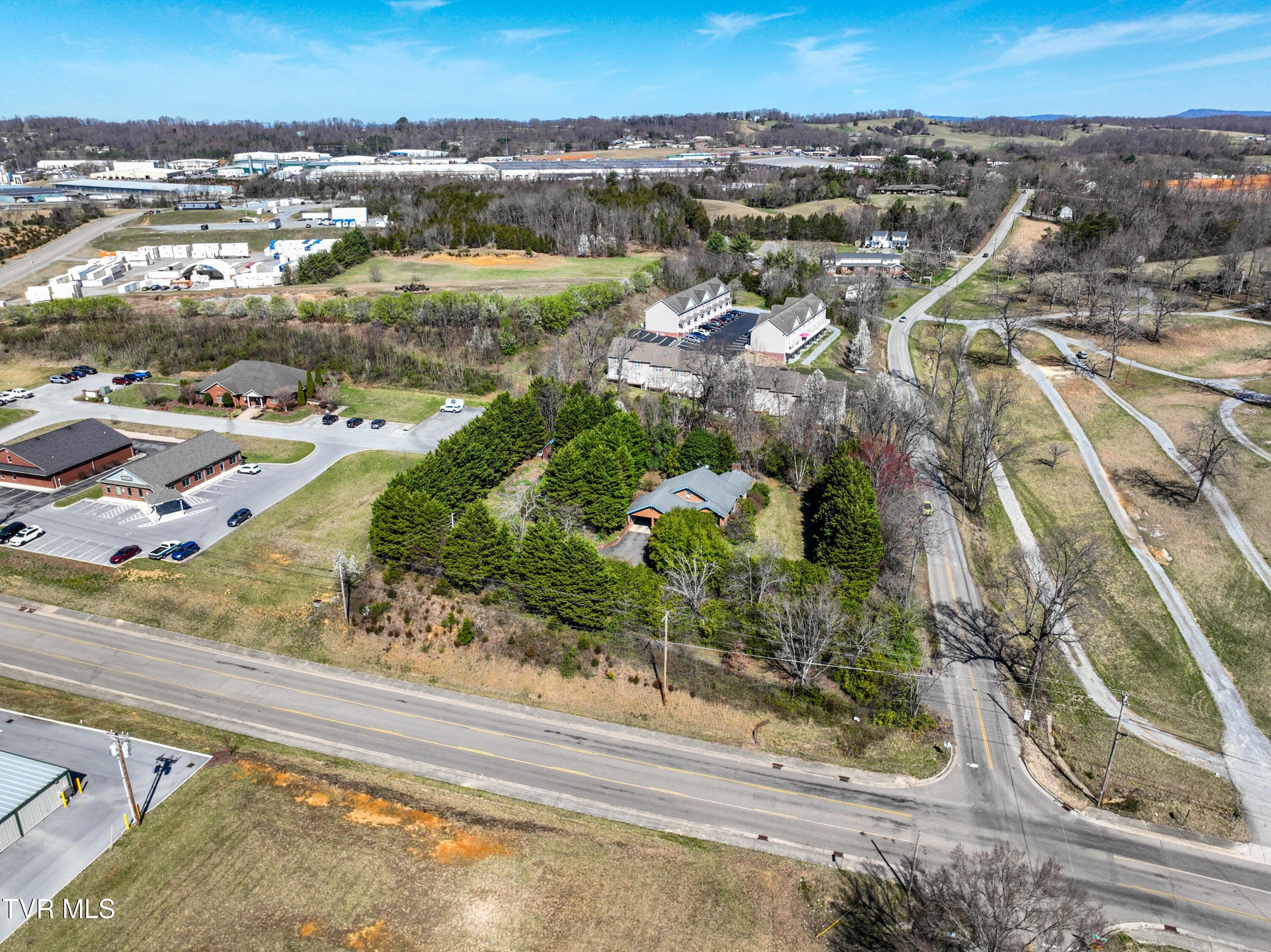Single Family 2BR 3BA - 415 Fairgrounds Road, Greeneville, TN