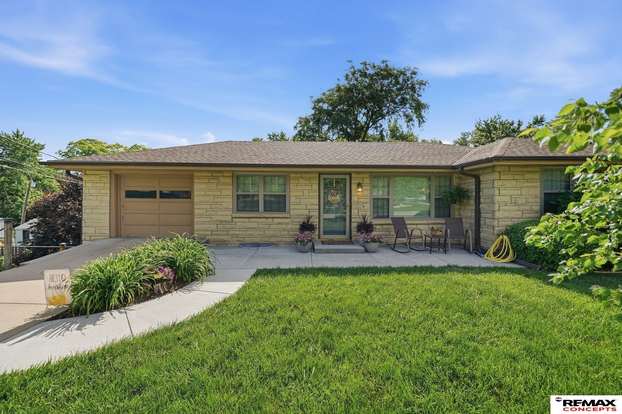 Single Family 3BR 2BA - 3228 S 42nd Street, Lincoln, NE