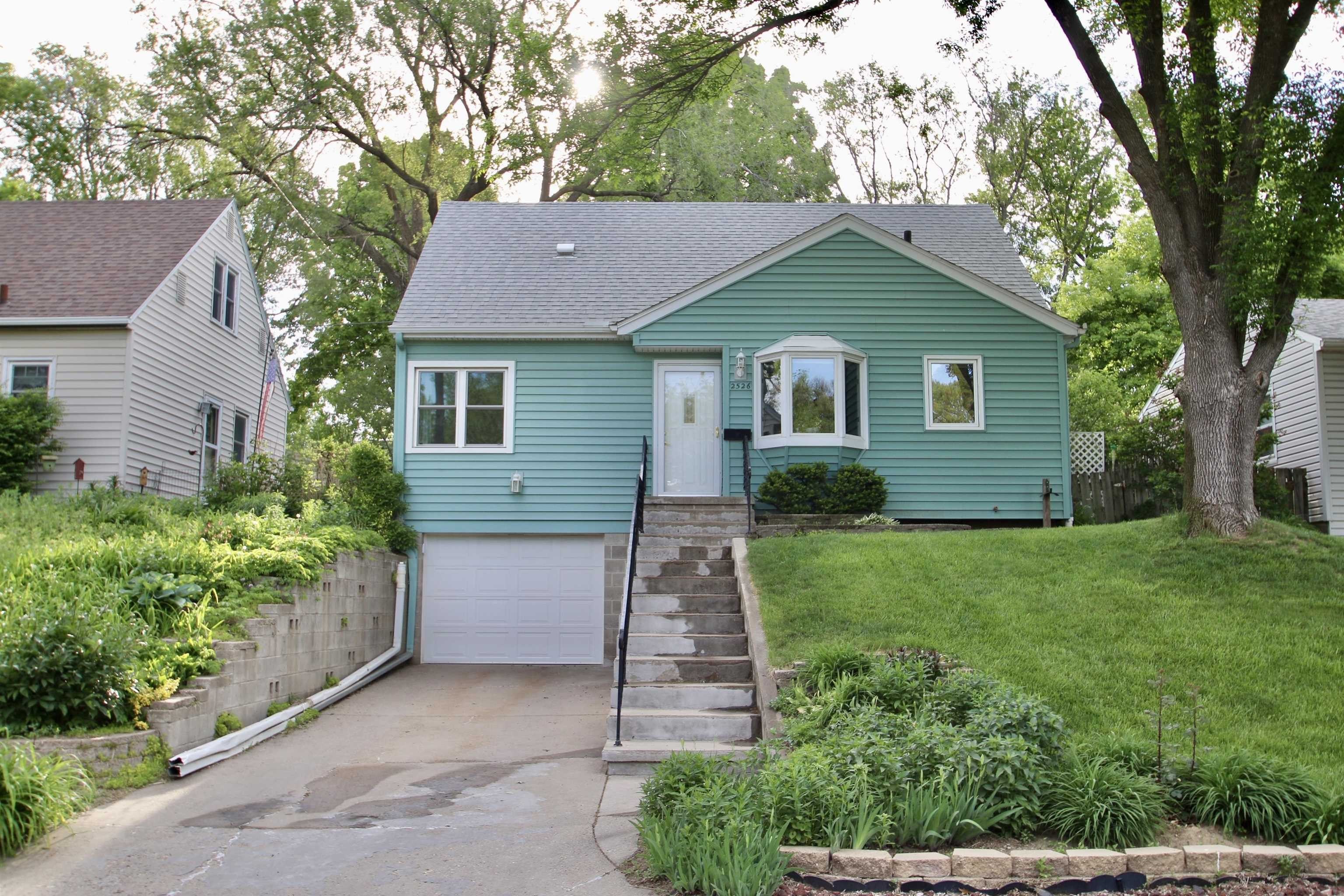 Single Family 3BR 2BA - 2526 S Cecelia St, Sioux City, IA