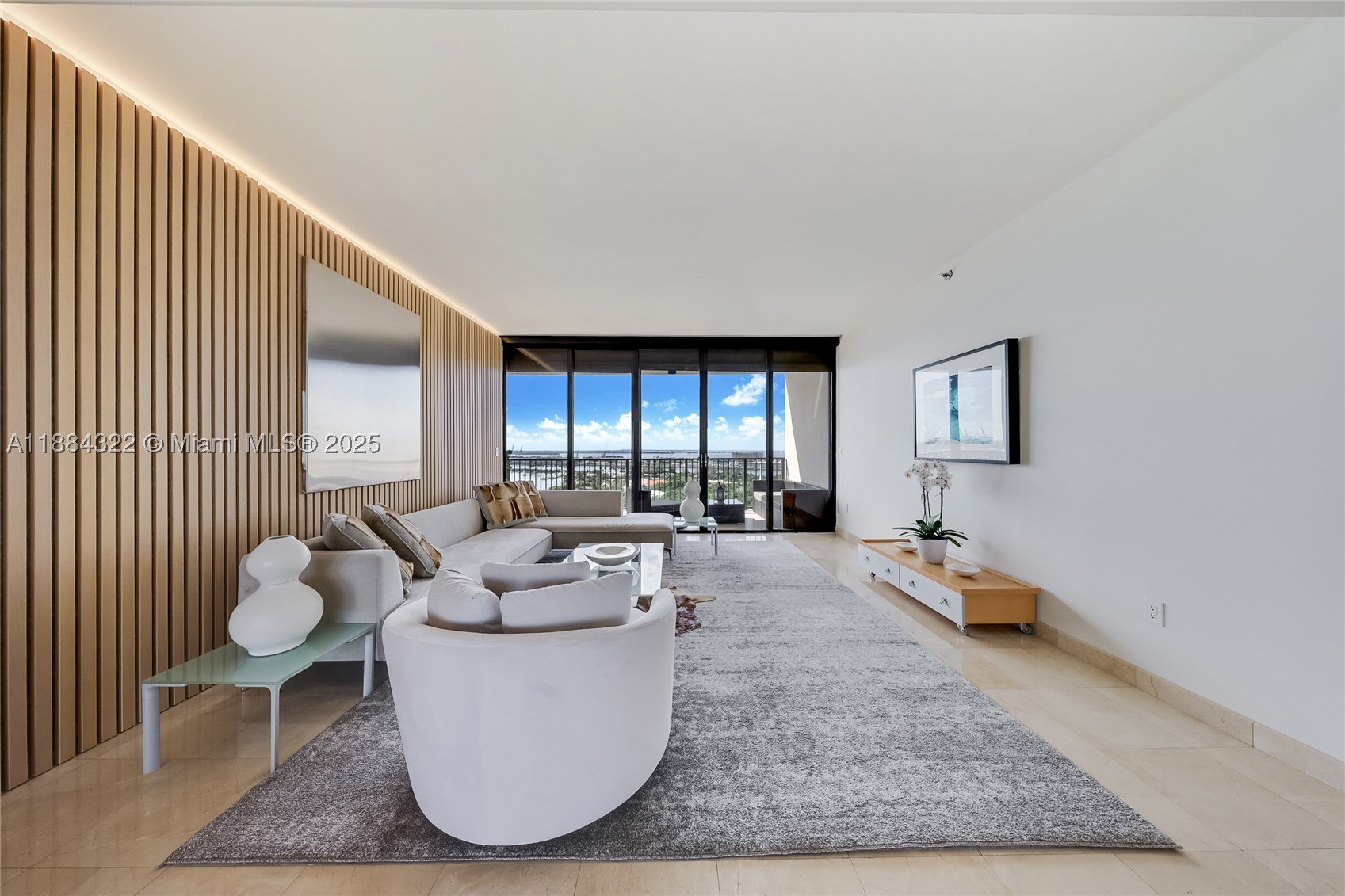 1000 Venetian Way  