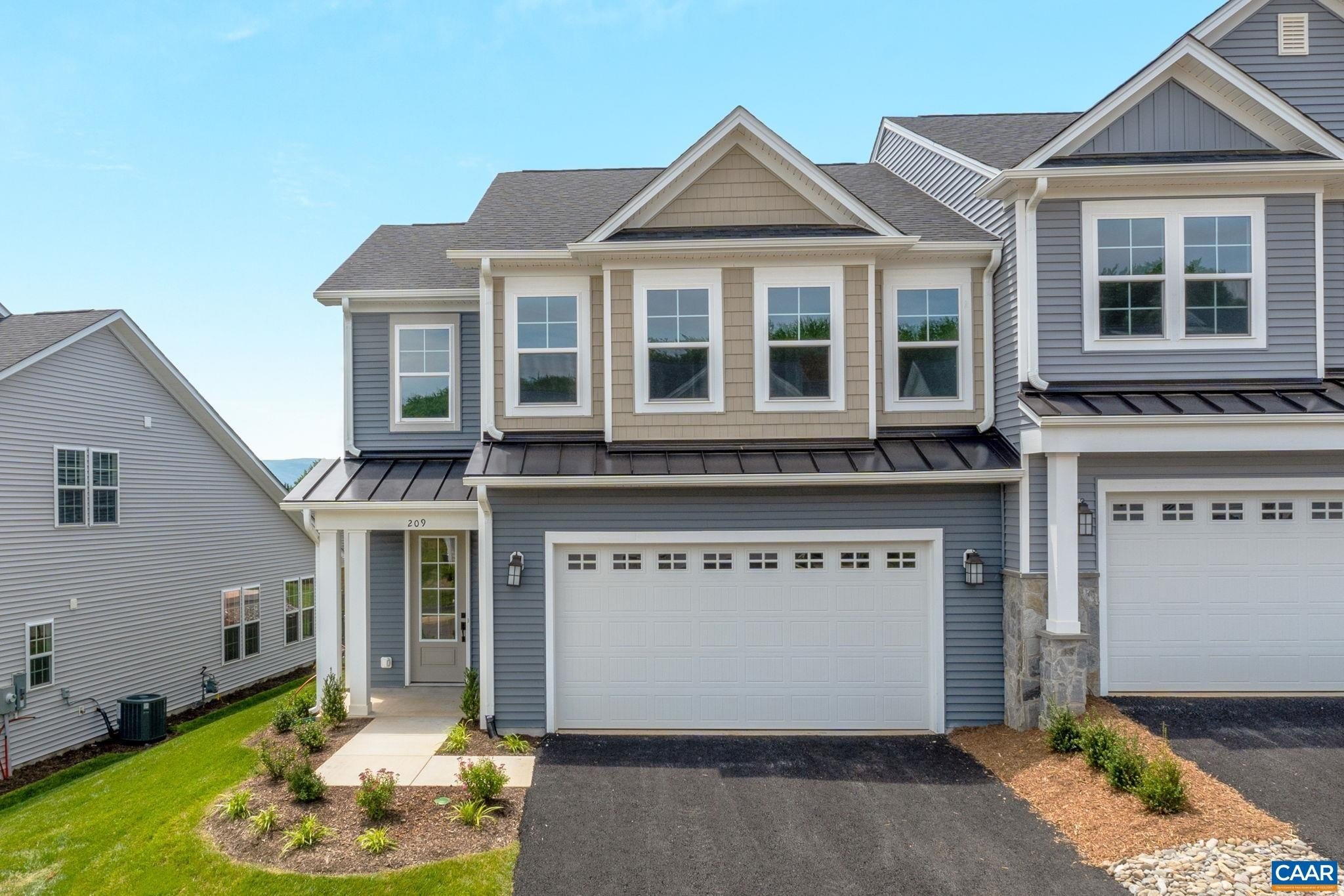 Single Family 3BR 3BA - 141 SPRINGDALE RD, WAYNESBORO, VA