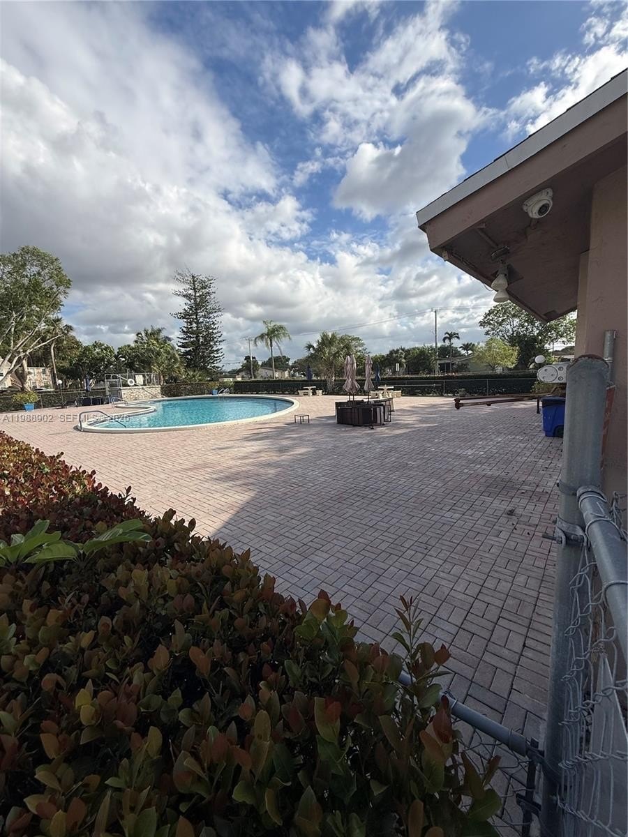 Condo 2BR 2BA - 1040 NW 80th Ave, Margate, FL