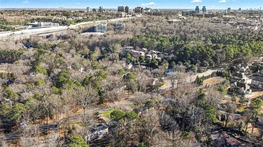 Single Family 5BR 4BA - 7070 Glenridge Drive, Atlanta, GA