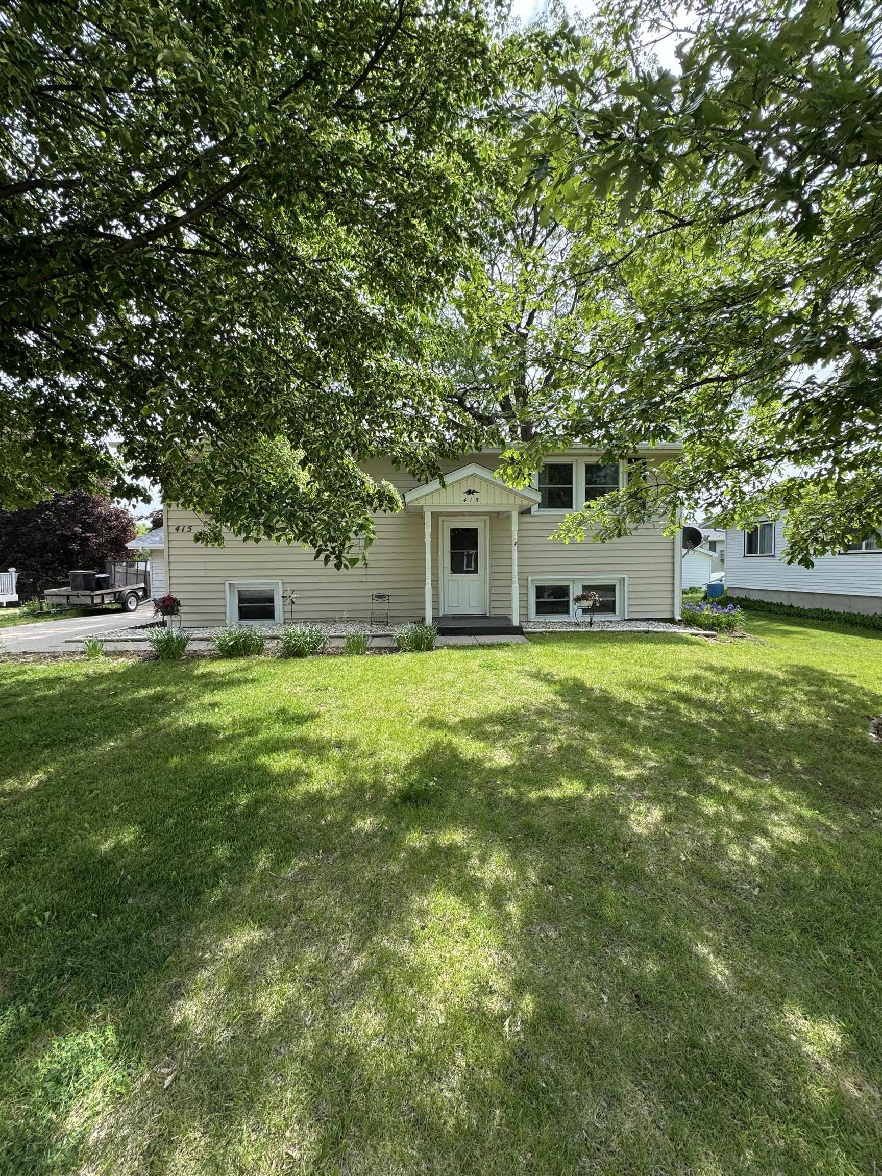 Single Family 3BR 2BA - 415 May Street, Platteville, WI