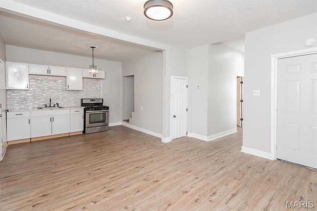 Single Family 3BR 1BA - 4142 E Penrose Street, St Louis, MO