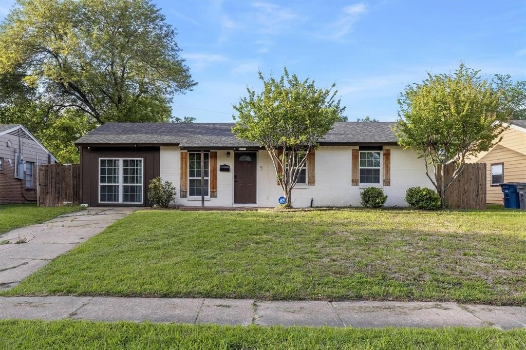 Single Family 4BR 2BA - 6331 Fenway Street, Dallas, TX