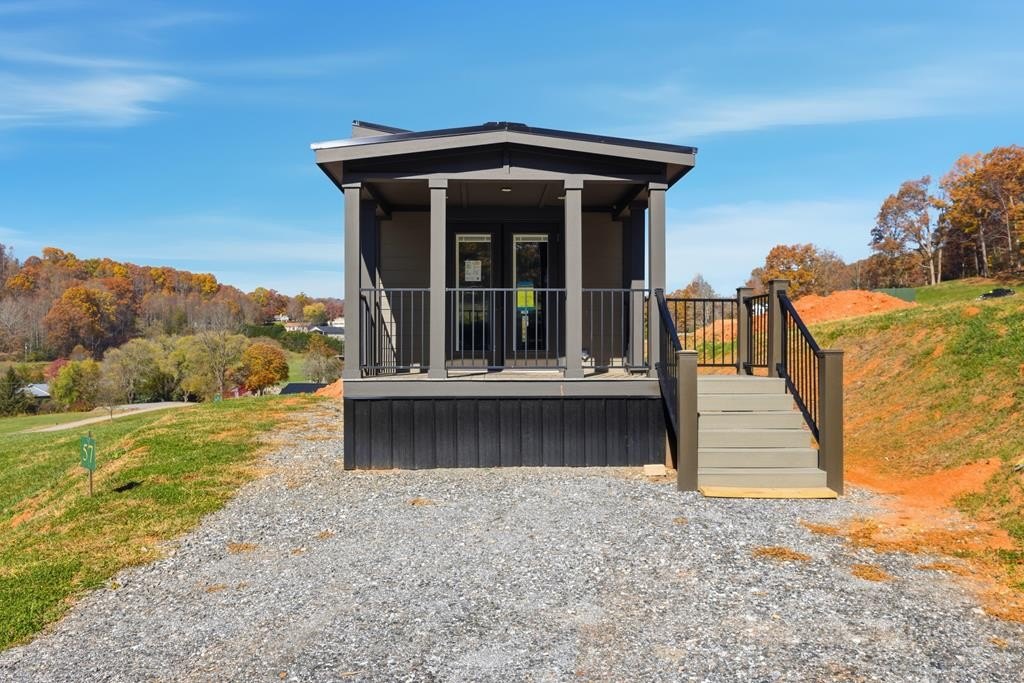 Single Family 1BR 1BA - 527 Saunders Rd. Lot # 57, Franklin, NC