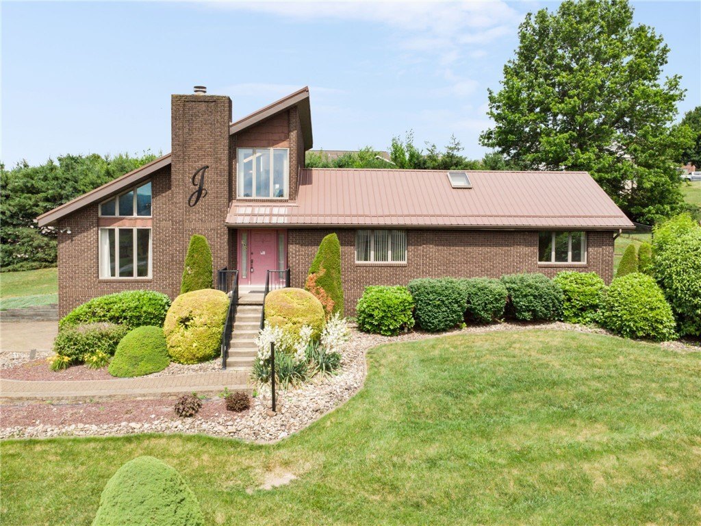 Single Family 2BR 3BA - 133 Mellingertown Rd, Mt Pleasant Twp, PA