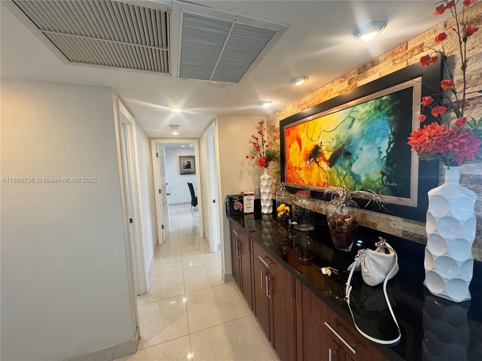 Condo 2BR 2BA - 19370 Collins Ave, Sunny  Isles  Beach, FL