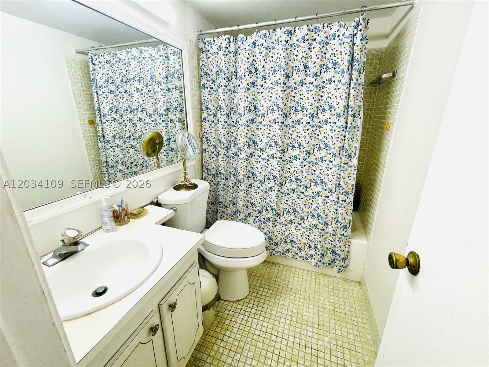 Condo 1BR 1BA - 236 Durham F, Deerfield Beach, FL