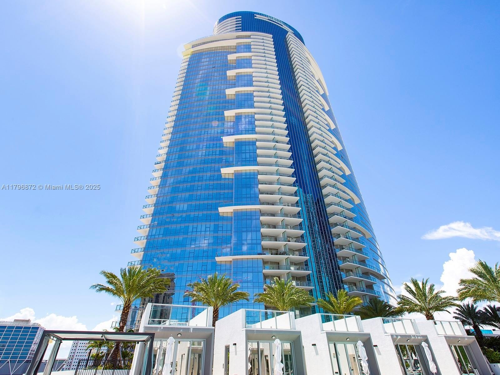 Condo 4BR 5BA - 851 NE 1st Ave, Miami, FL