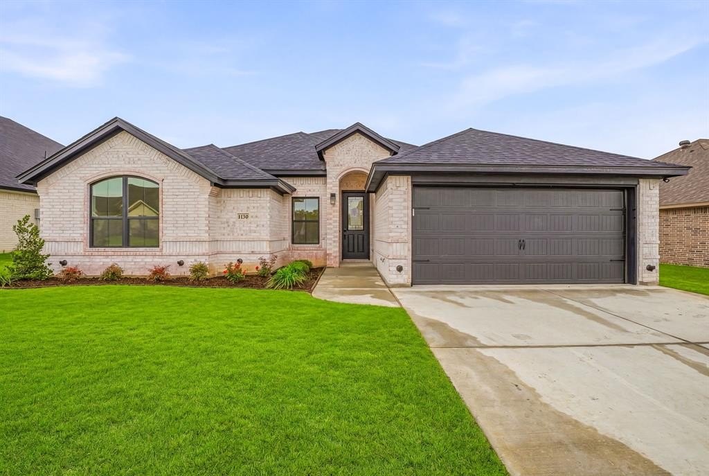 Single Family 4BR 2BA - 1130 Wild Rose Drive, Tolar, TX