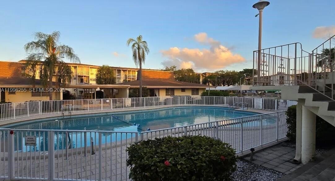 Condo 2BR 1BA - 17050 NE 14th Ave, North Miami Beach, FL