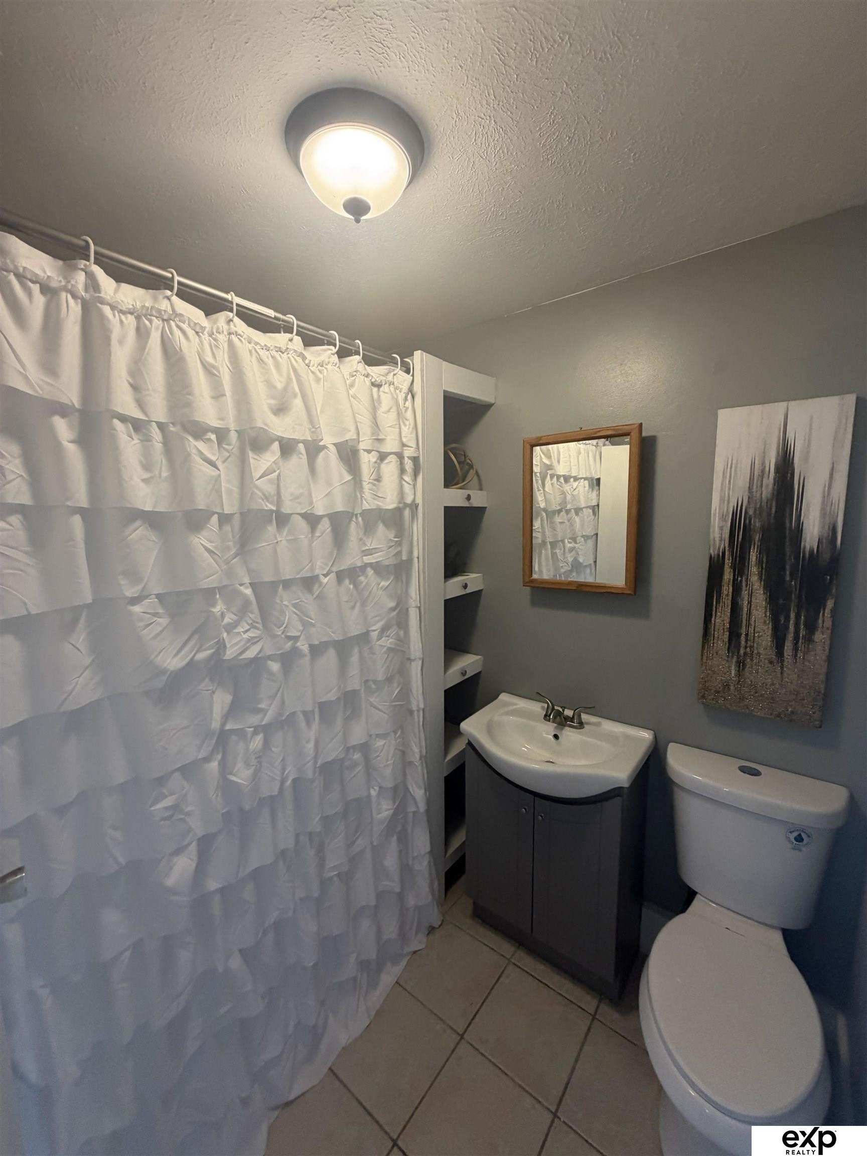 Single Family 1BR 1BA - 6254 S 36th Avenue, Omaha, NE