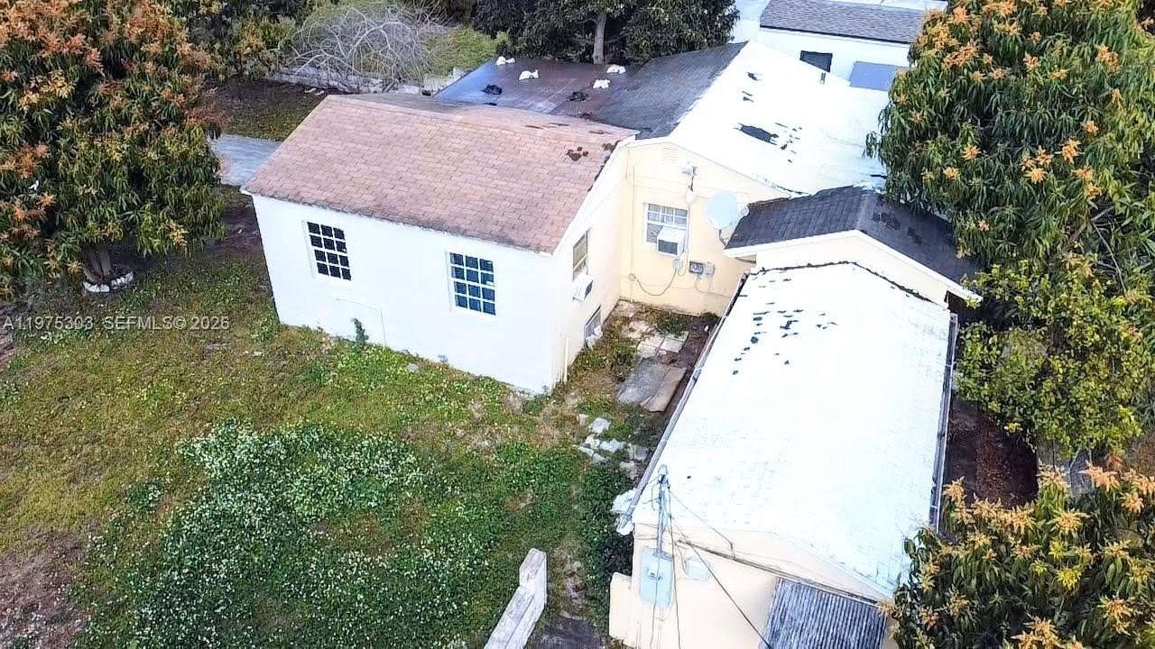 Single Family 3BR 1BA - 1086 NW 101st St, Miami, FL
