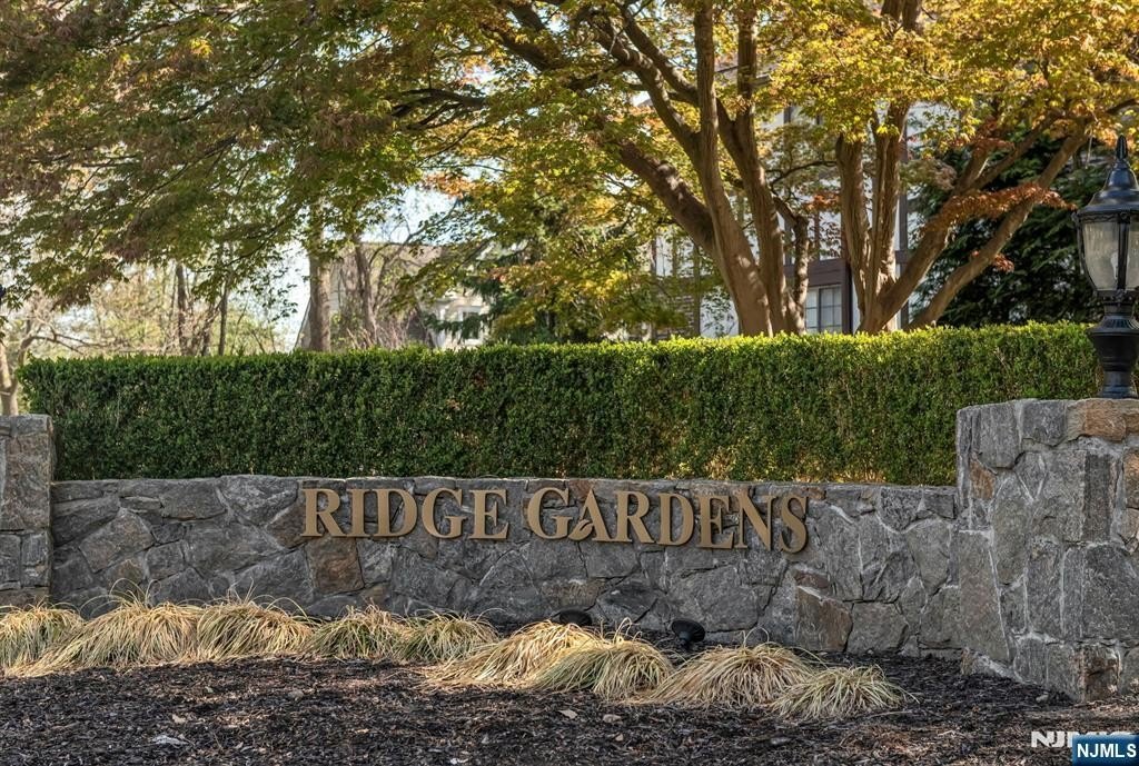 Single Family 2BR 2BA - 3202 Stowe Lane, Mahwah, NJ