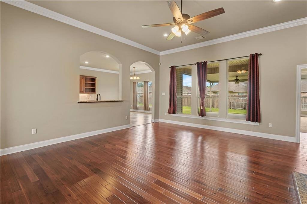 Single Family 4BR 3BA - 20161 Camden Lane, Hammond, LA