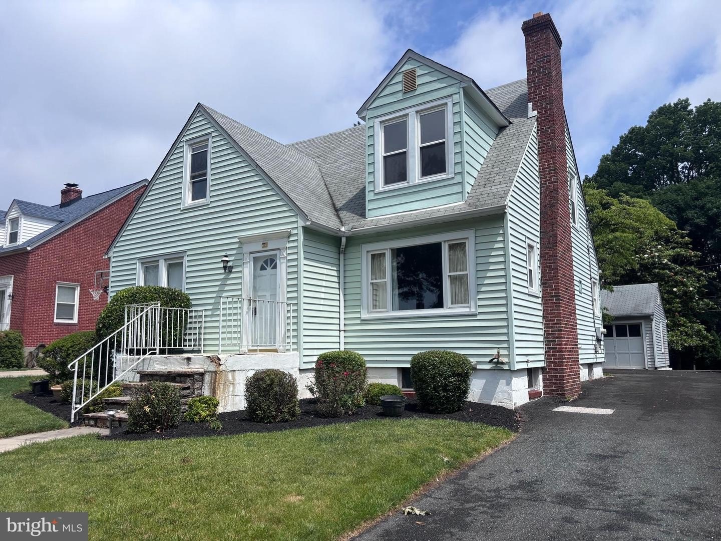 Single Family 4BR 2BA - 1524 ORLANDO RD, BALTIMORE, MD